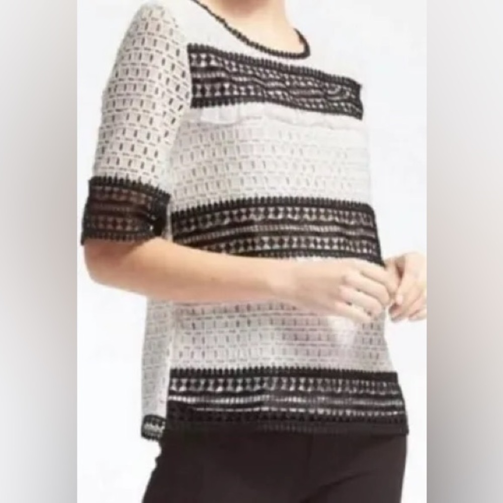Banana Republic Elegant Black and White Lace Short Sleeve Top size XL
